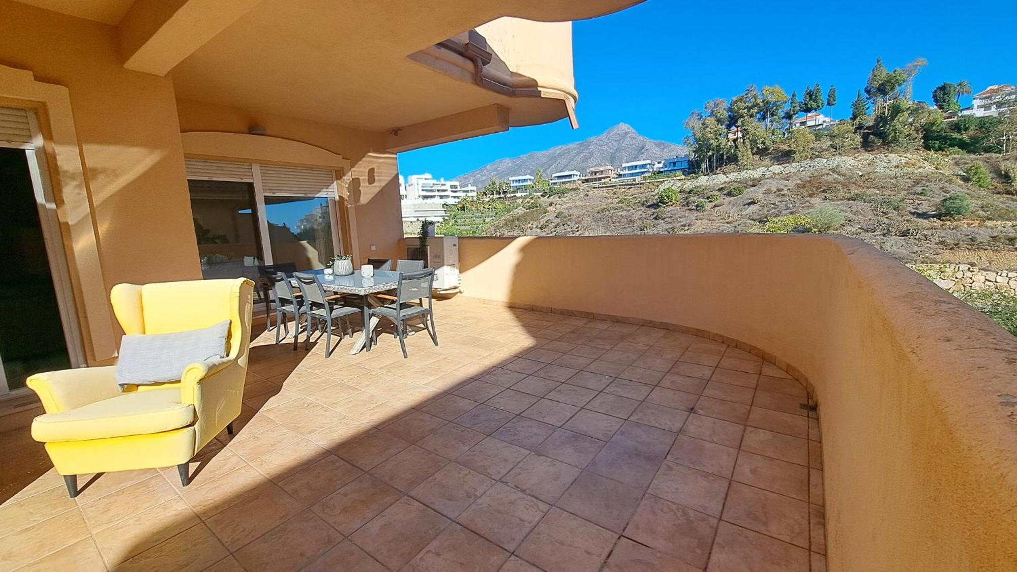 Apartment Aloha Hill Club